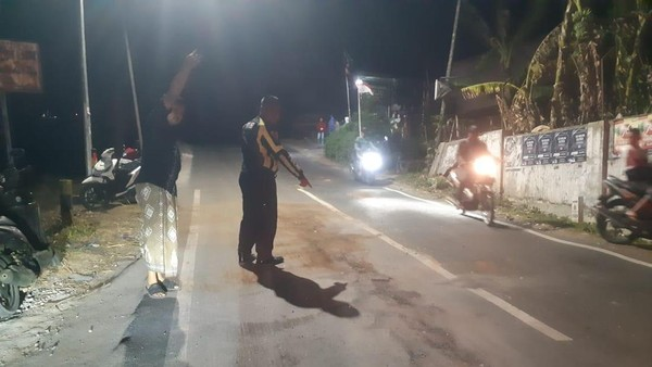 Lokasi kecelakaan maut yang menimpa sekeluarga pengendara sepeda motor